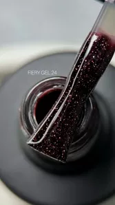 SAGA Fiery Gel Polish Гель-лак світловідбиваючий 8 мл №24