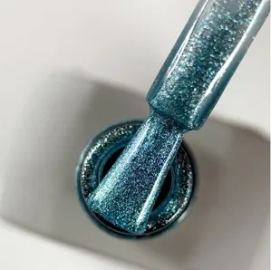 Гель-лак кришталева кішка, 9 мл №06 Cat Shine Gel Polish SAGA Professional