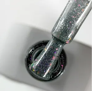 Гель-лак кришталева кішка з хлоп`ями юкі, 9 мл №09 Cat Shine Gel Polish SAGA Professional