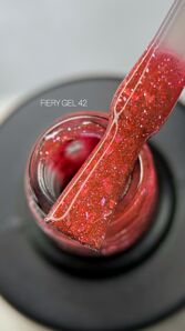 SAGA Fiery Gel Polish Гель-лак світловідбиваючий 8 мл №42