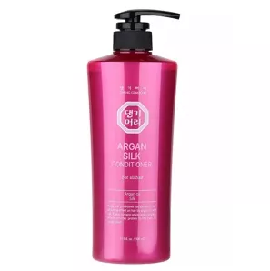 Кондиціонер аргановий з екстрактом шовку 500мл Сonditioner Argan Silk DAENG GI MEO RI