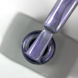 Гель-лак кошаче око з перлинним ефектом, 10 мл №01 Silk Cat Gel Polish SAGA Professional 