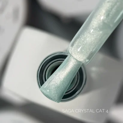 Гель-лак SAGA Professional Gel Polish Crystal Cat №04 Ніжна пастельна зелений з ефектом котячого ока, 10 мл 