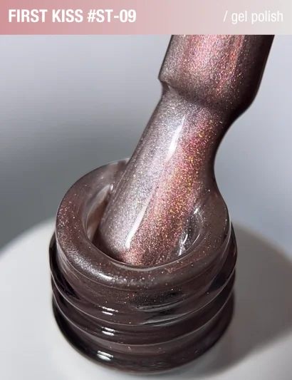 Гель-лак котяче око з перламутровим пігментом ADORE Gel Polish Satin Cat&rsquo;s Eye "ST" №09 first kiss, 12 мл 