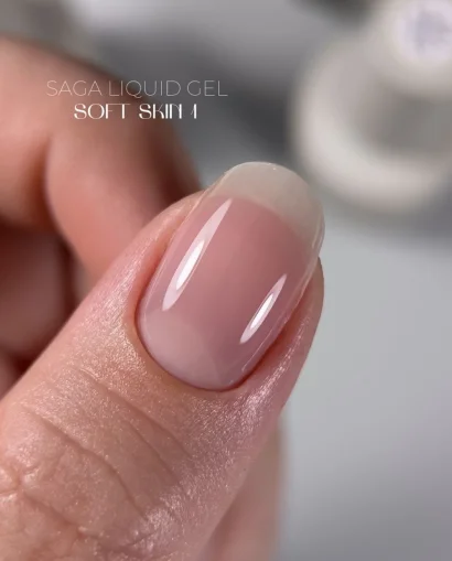 Гель рідкий для зміцнення нігтів SAGA Professional Liquid SOFT SKIN Gel №01 Напівпрозорий нюдово-рожевий, 15 мл   