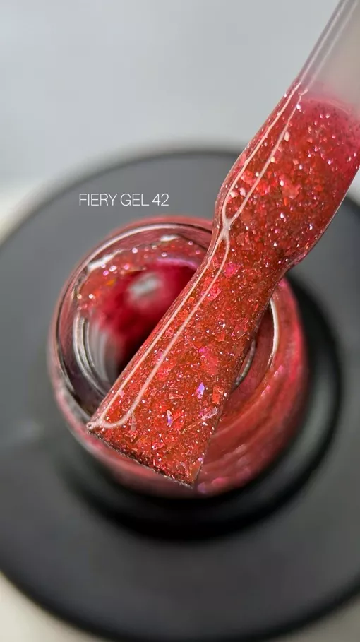 SAGA Fiery Gel Polish Гель-лак світловідбиваючий 8 мл №42