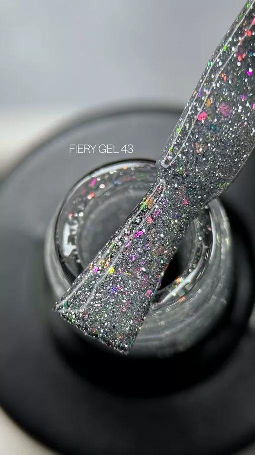SAGA Fiery Gel Polish Гель-лак світловідбиваючий 8 мл №43