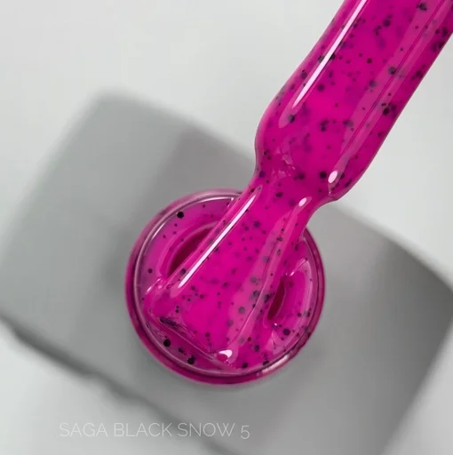 Гель-лаки з чорною крихтою, 9 мл №05 Snow Black Gel Polish SAGA Professional