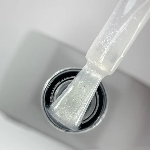 Топ з дрібними блискітками, 10 мл №05 Cruch Top SAGA Professional