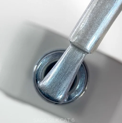 Гель-лак кошаче око з перлинним ефектом, 10 мл №06 Silk Cat Gel Polish SAGA Professional 