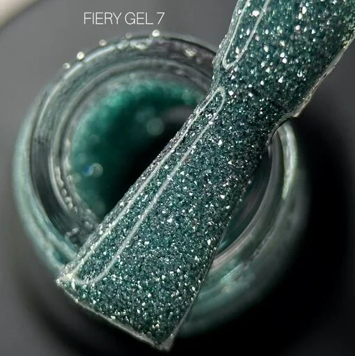 Гель-лак світловідбиваючий, 9 мл №07 Fiery Gel Polish SAGA Professional