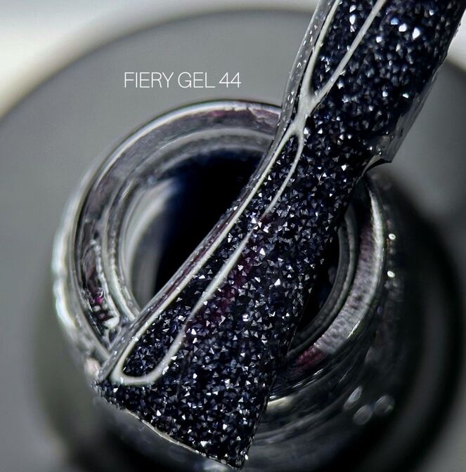 Гель-лак світловідбиваючий, 9 мл №44 Fiery Gel Polish SAGA Professional