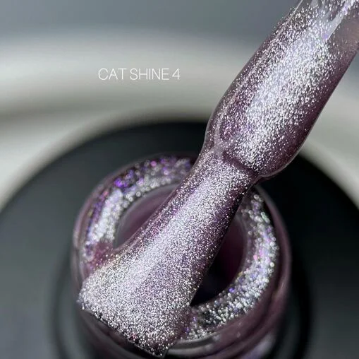 Гель-лак кришталева кішка, 10 мл №04 Cat Shine Gel Polish SAGA Professional