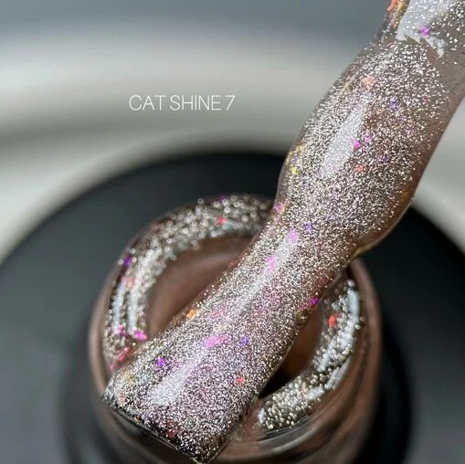 Гель-лак кришталева кішка, 10 мл №07 Cat Shine Gel Polish SAGA Professional