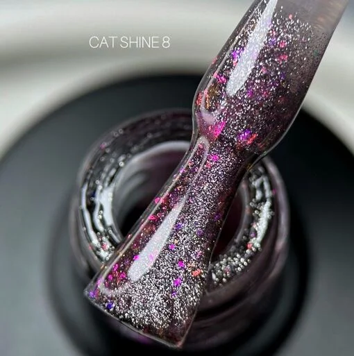 Гель-лак кришталева кішка з хлоп`ями юкі, 9 мл №08 Cat Shine Gel Polish SAGA Professional