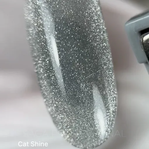 Гель-лак кришталева кішка,  9 мл Cat Shine SILVER Gel Polish SAGA Professional