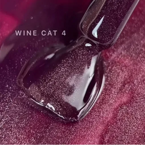 Гель-лак кошаче око, 10 мл №04 Wine Cat Gel Polish SAGA Professional