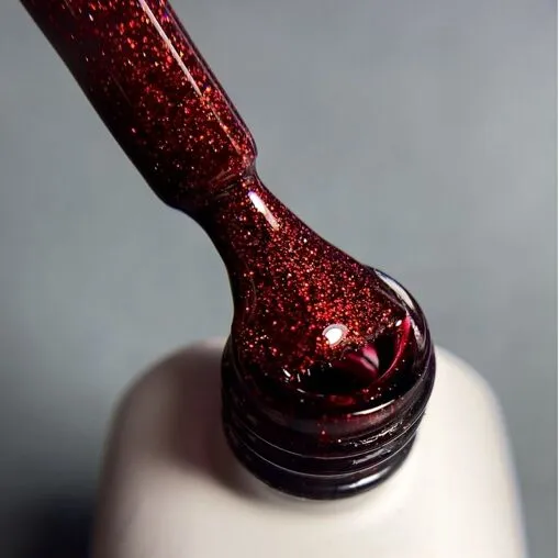 Гель-лак з шимером, 10 мл №002 Red Love Gel Polish SAGA Professional 